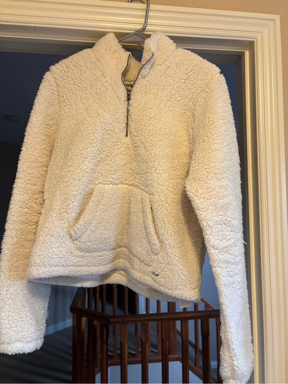 Hollister Women's Cream Sherpa Half-Zip Pullover Sweater